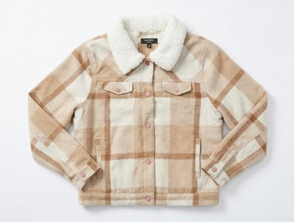 Chamarra Confort Plaid con interior de borrega - estilo y calidez premium